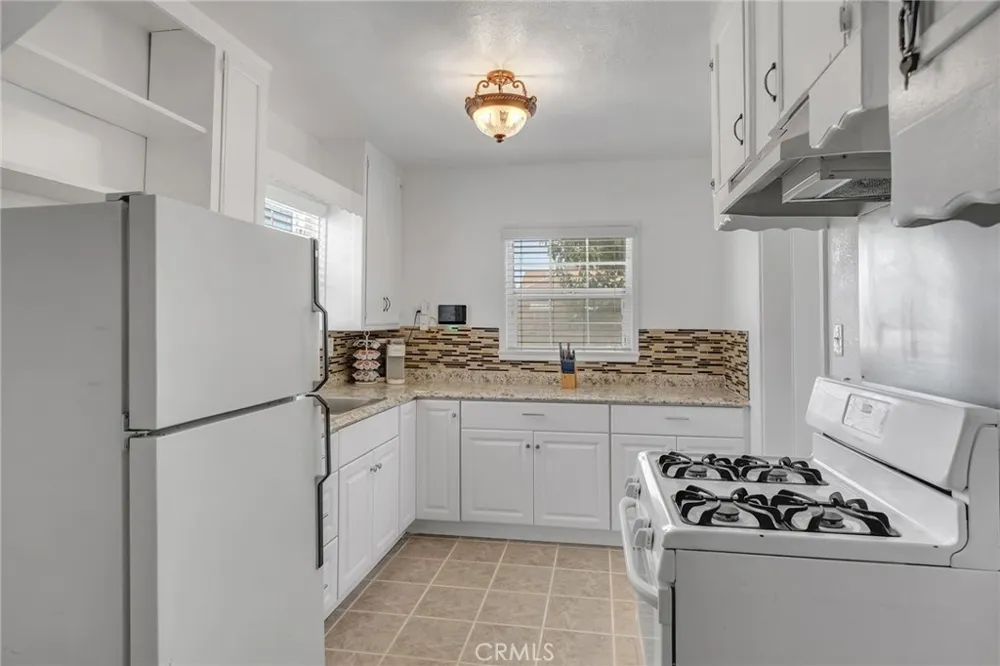 713 Mount Vernon Barstow, CA 92311