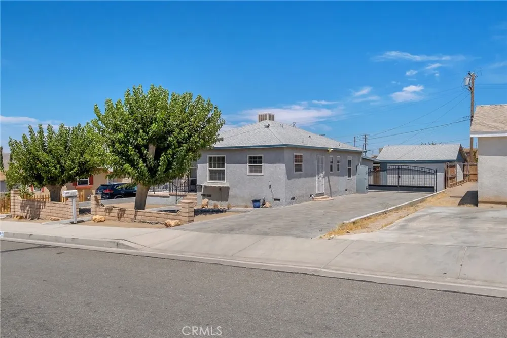 713 Mount Vernon Barstow, CA 92311