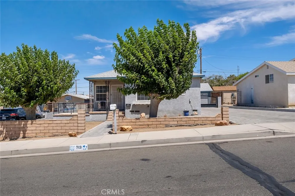 713 Mount Vernon Barstow, CA 92311