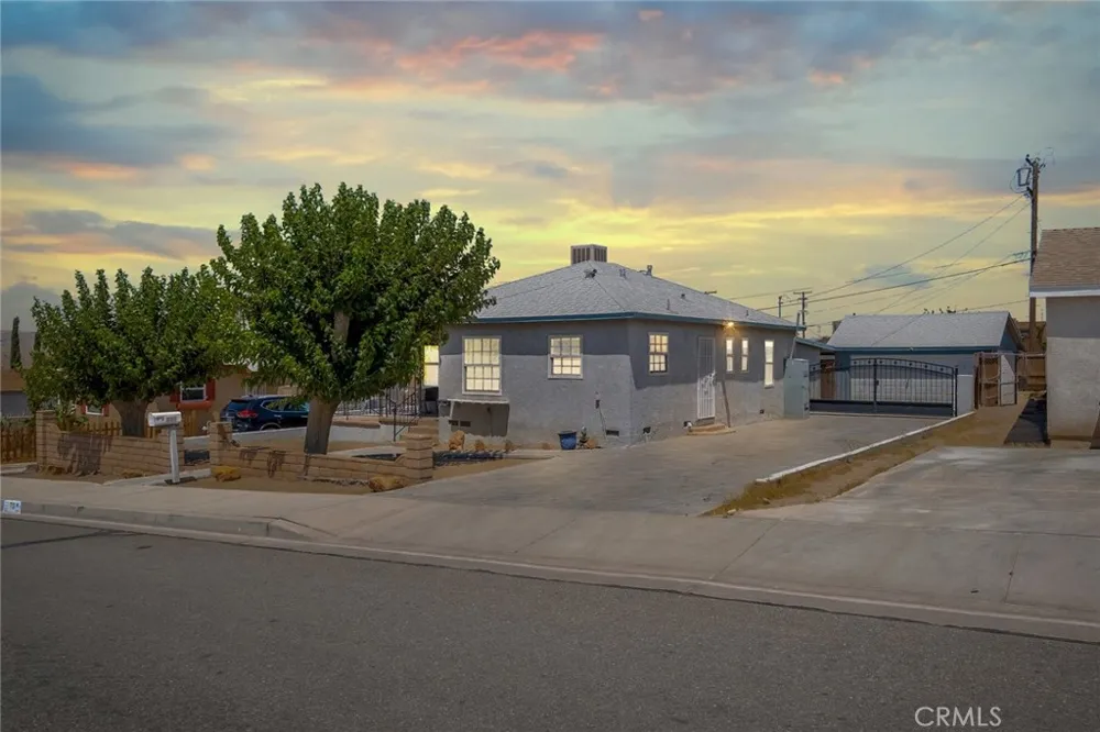 713 Mount Vernon Barstow, CA 92311