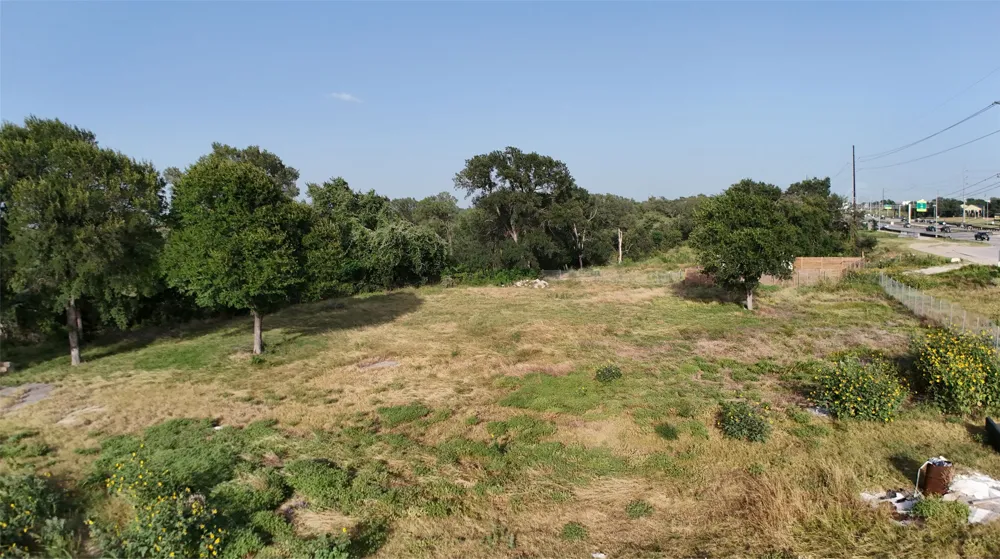 1505 Bastrop Highway Austin, TX 78742