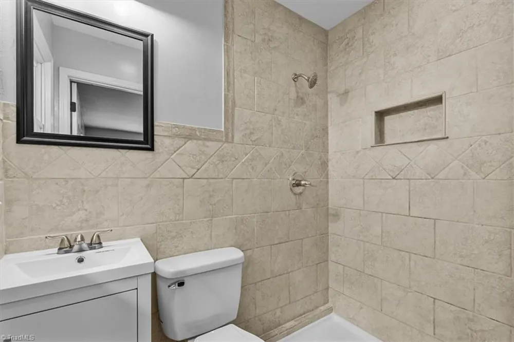 6630 Hunt Road Pleasant Garden, NC 27313