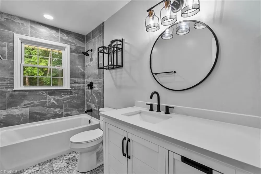 6630 Hunt Road Pleasant Garden, NC 27313