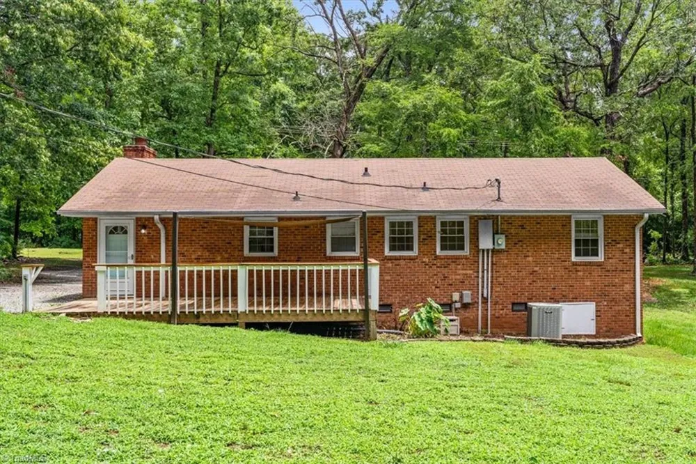 6630 Hunt Road Pleasant Garden, NC 27313