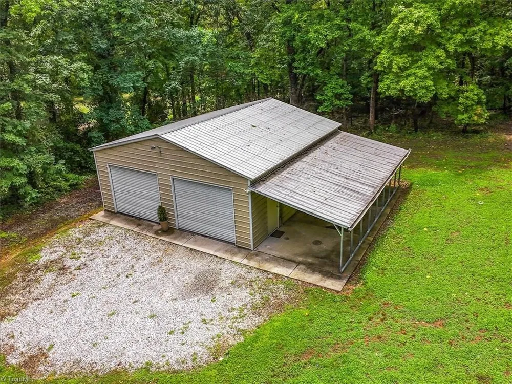 6630 Hunt Road Pleasant Garden, NC 27313
