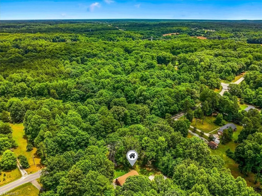 6630 Hunt Road Pleasant Garden, NC 27313