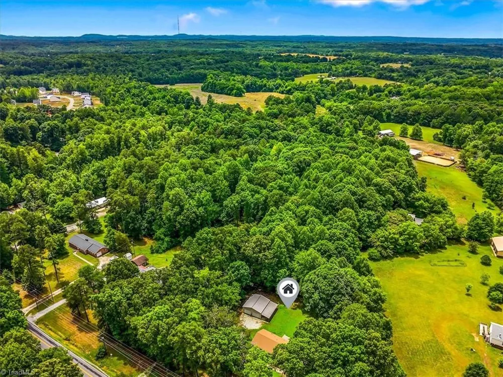 6630 Hunt Road Pleasant Garden, NC 27313