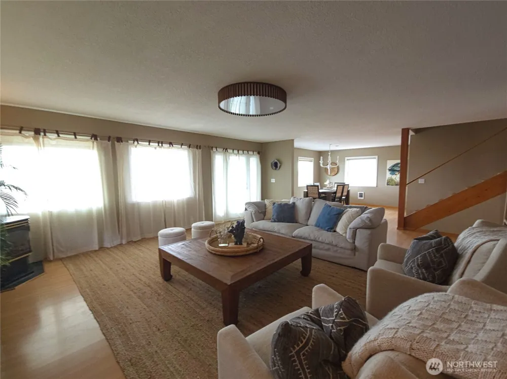 240 Stringtown Road Ilwaco, WA 98624