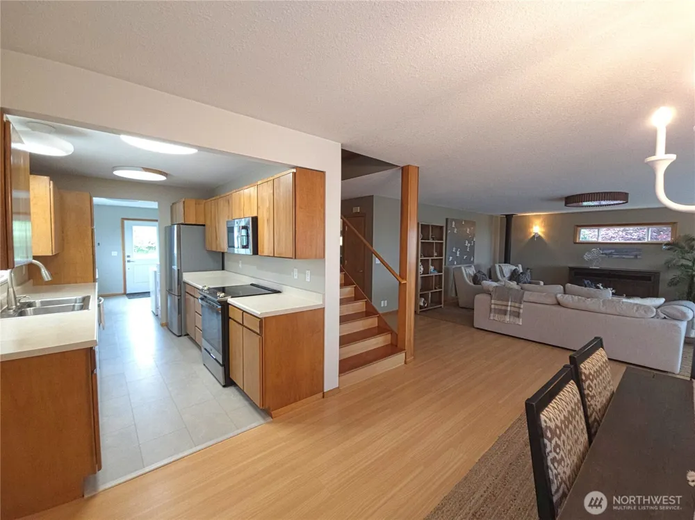 240 Stringtown Road Ilwaco, WA 98624