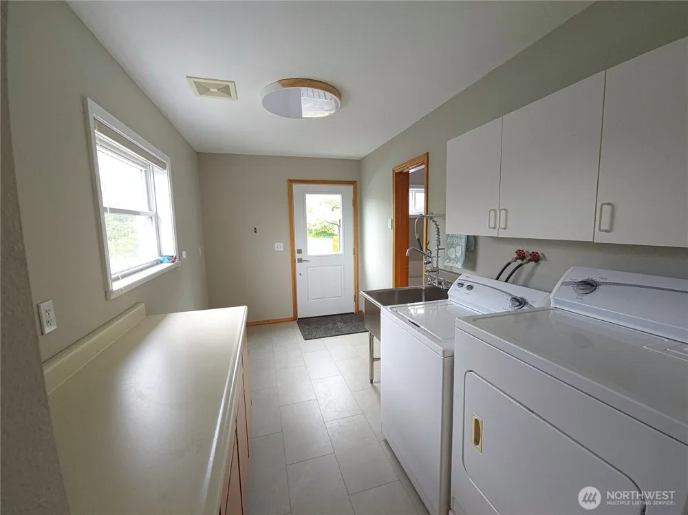240 Stringtown Road Ilwaco, WA 98624