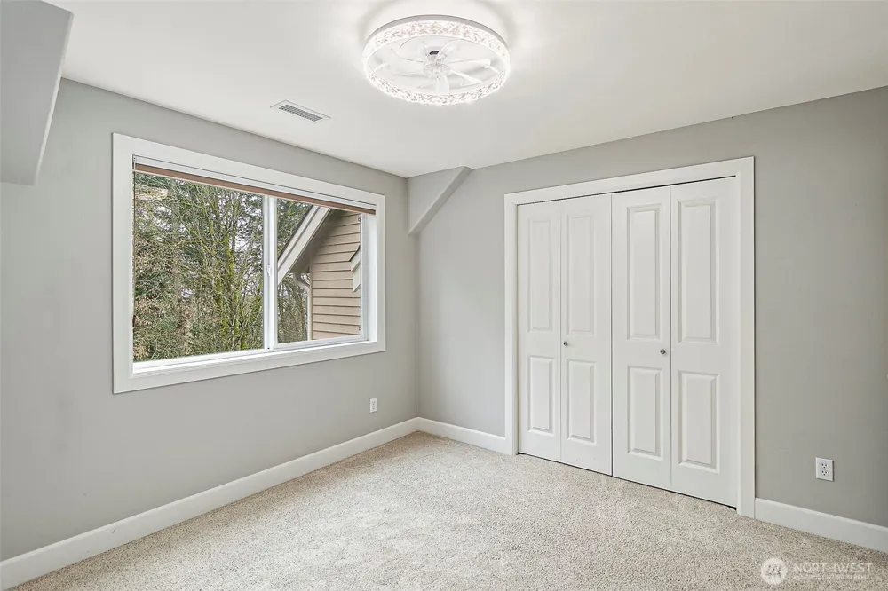 14225 SE 87th Place Newcastle, WA 98059