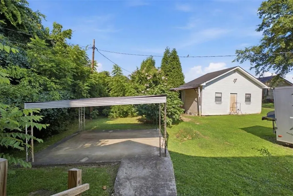 7 Grove Street Aragon, GA 30104