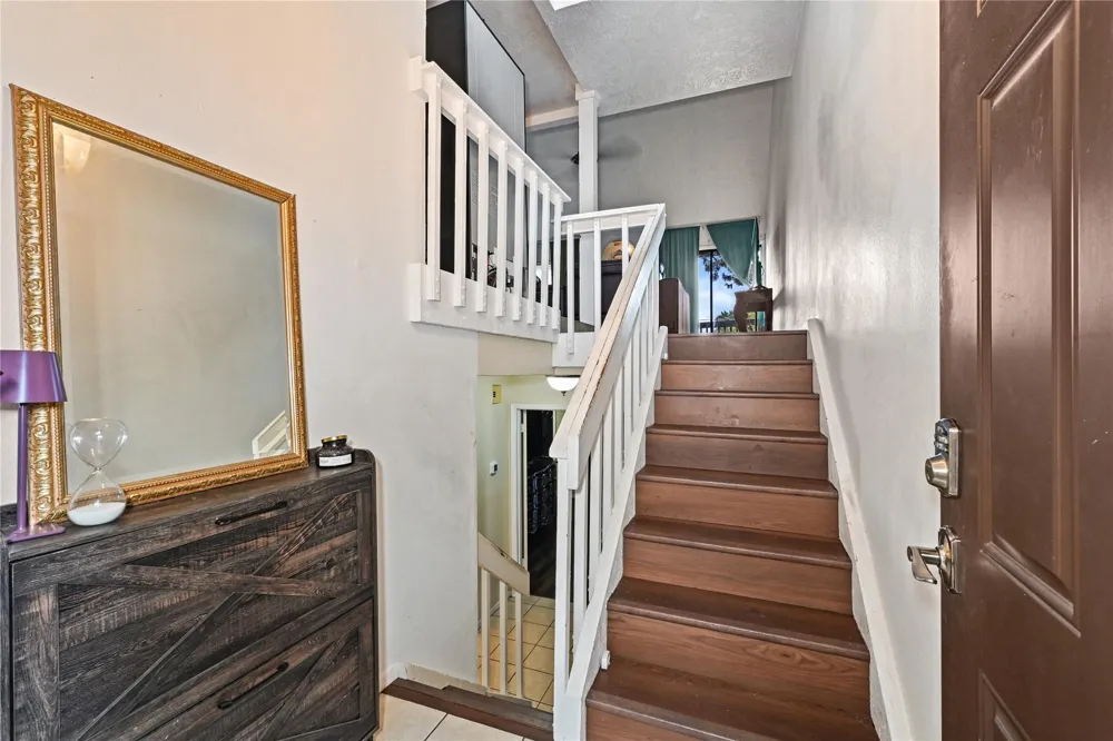 647 Davis Road League City, TX 77573