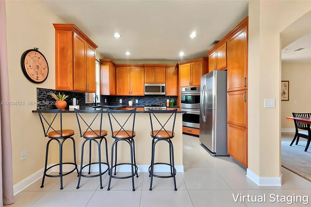 8890 NW 99th Path Doral, FL 33178