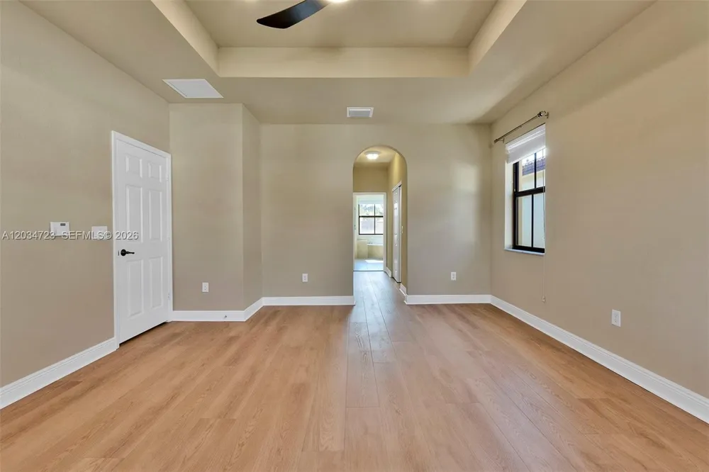 8890 NW 99th Path Doral, FL 33178