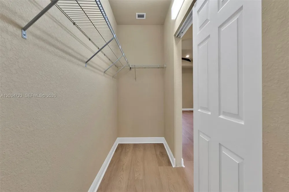 8890 NW 99th Path Doral, FL 33178