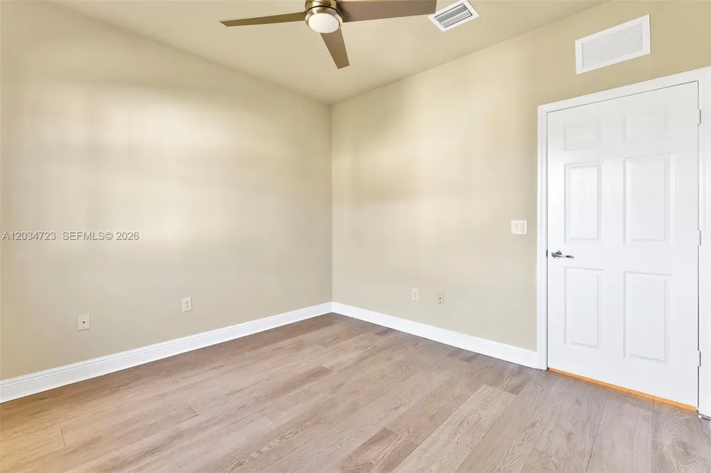 8890 NW 99th Path Doral, FL 33178