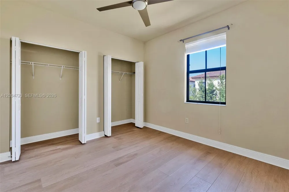 8890 NW 99th Path Doral, FL 33178
