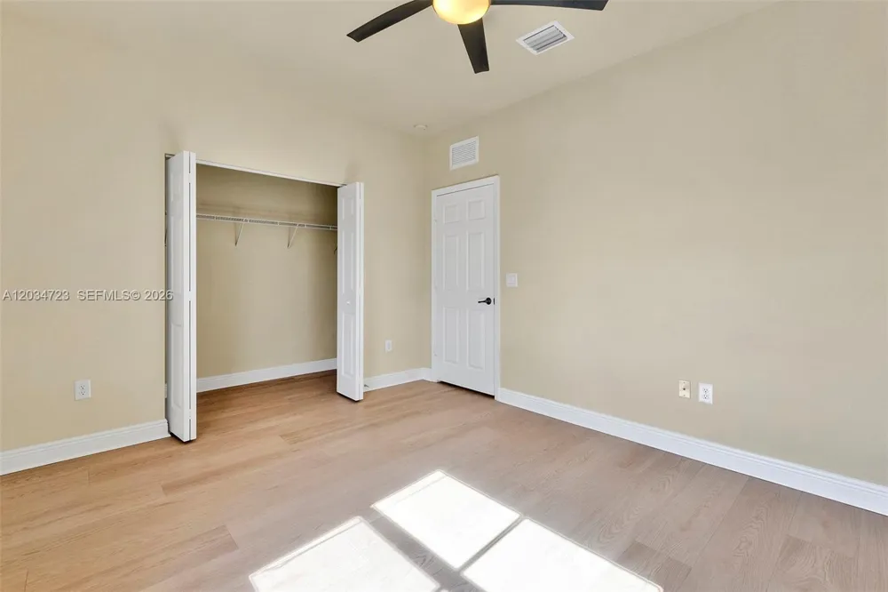8890 NW 99th Path Doral, FL 33178