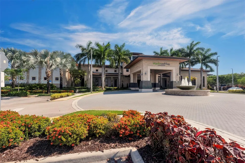 8890 NW 99th Path Doral, FL 33178