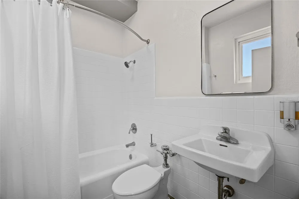 603 MIRAMAR AVENUE #7 San Juan, PR 00907