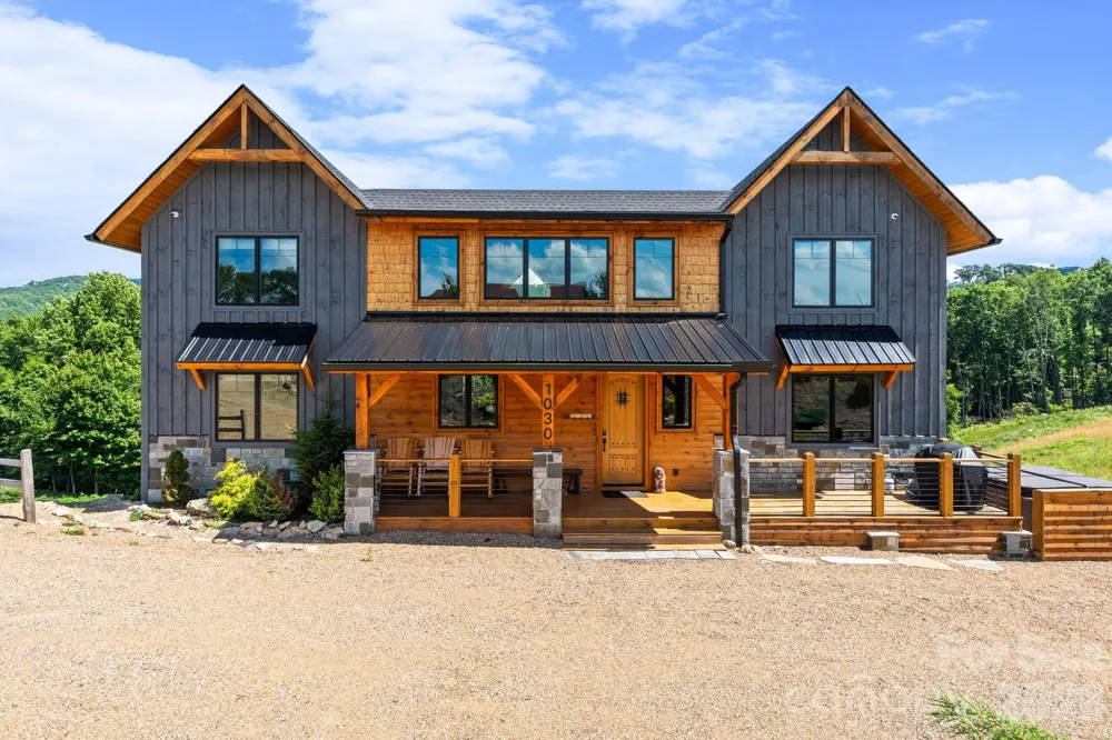 1030 High Valley Overlook Banner Elk, NC 28604