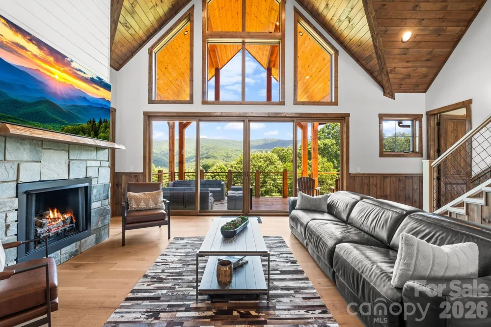 1030 High Valley Overlook Banner Elk, NC 28604
