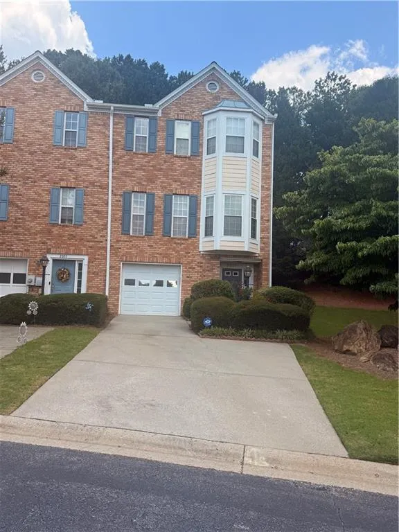 2031 Pinnacle Pointe Norcross, GA 30071