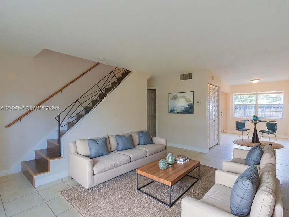 4648 NW 9th Dr #4648 Plantation, FL 33317