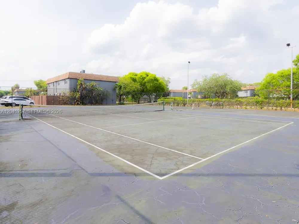 4648 NW 9th Dr #4648 Plantation, FL 33317