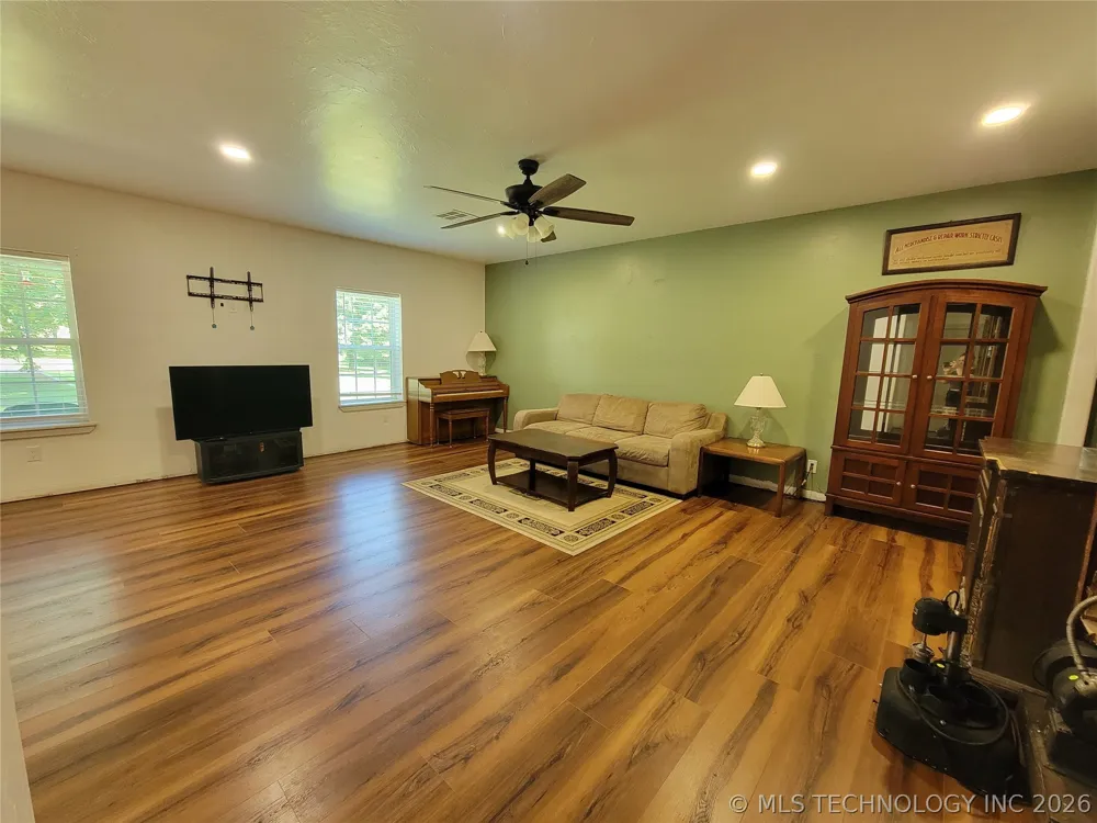 2913 120th NE Norman, OK 73026