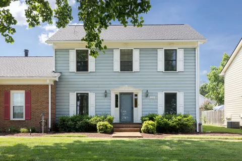 1208 Brentwood Pt