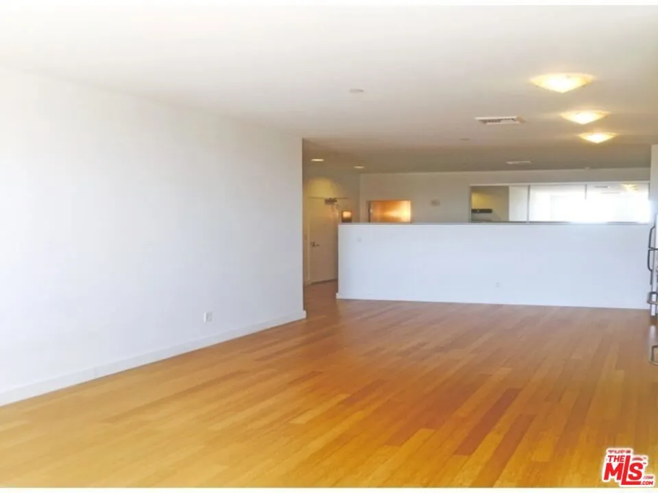 3810 Wilshire Boulevard #1711 Los Angeles, CA 90010