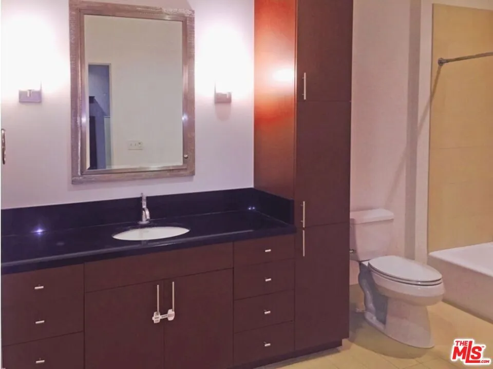 3810 Wilshire Boulevard #1711 Los Angeles, CA 90010