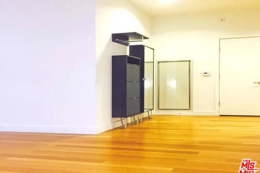 3810 Wilshire Boulevard #1711 Los Angeles, CA 90010