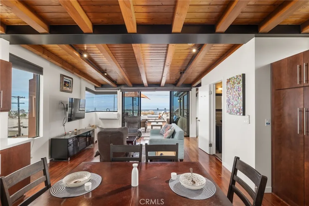 925 Monterey Hermosa Beach, CA 90254