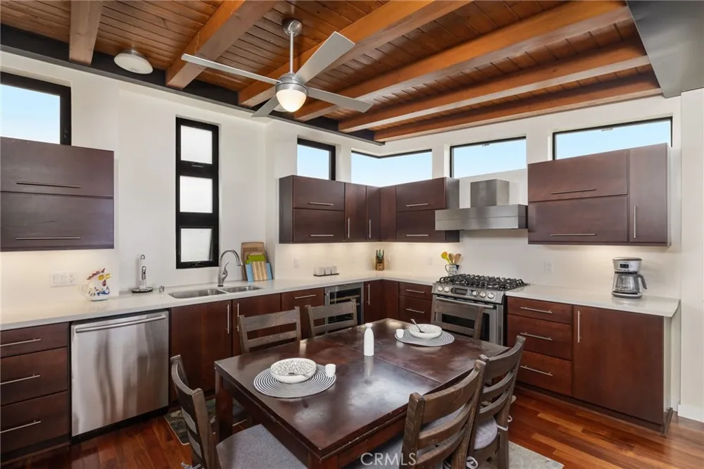 925 Monterey Hermosa Beach, CA 90254