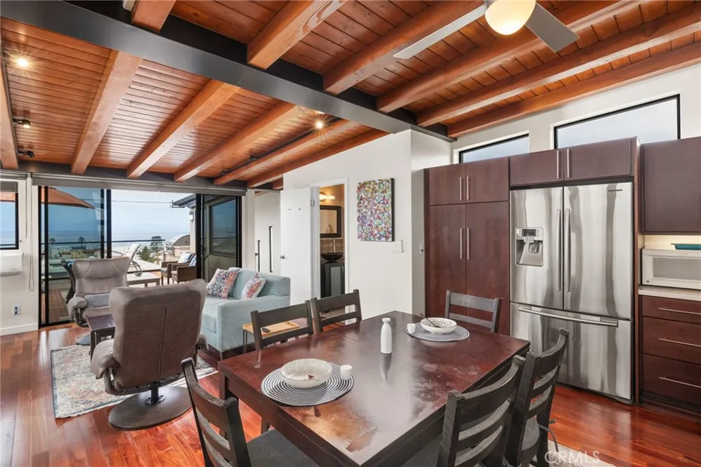 925 Monterey Hermosa Beach, CA 90254