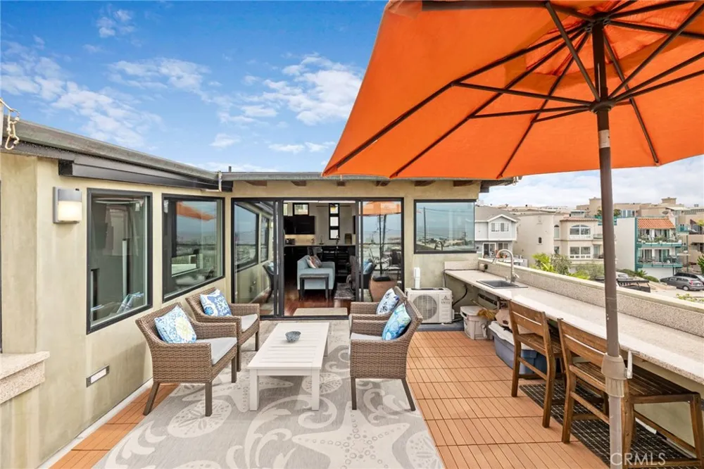 925 Monterey Hermosa Beach, CA 90254
