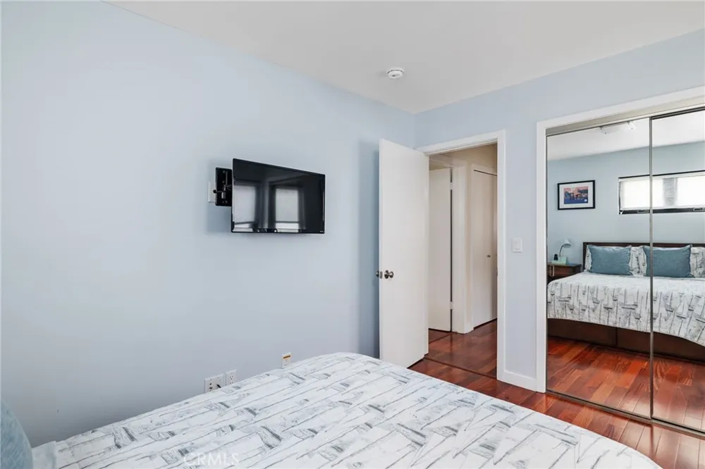 925 Monterey Hermosa Beach, CA 90254