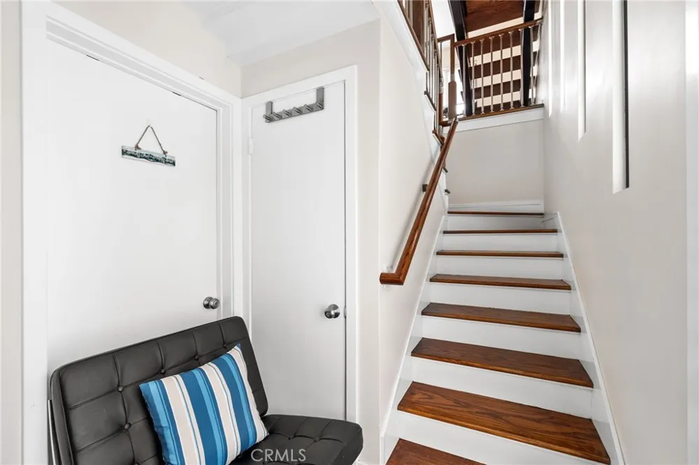 925 Monterey Hermosa Beach, CA 90254
