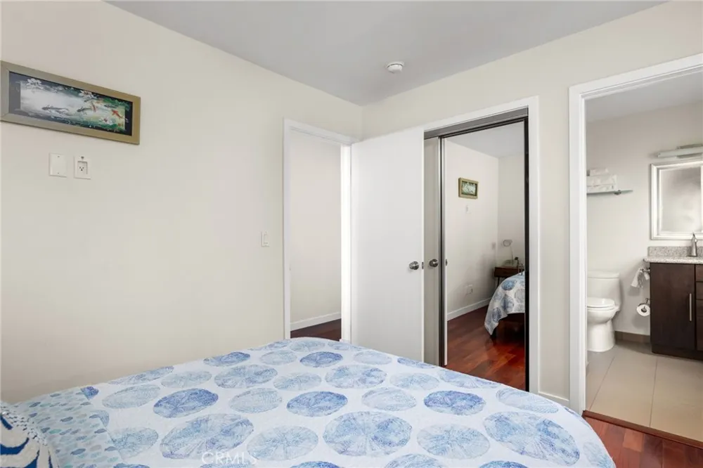 925 Monterey Hermosa Beach, CA 90254