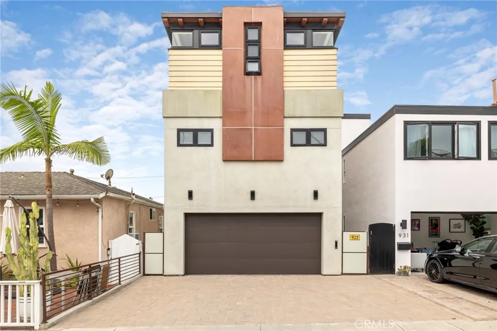 925 Monterey Hermosa Beach, CA 90254