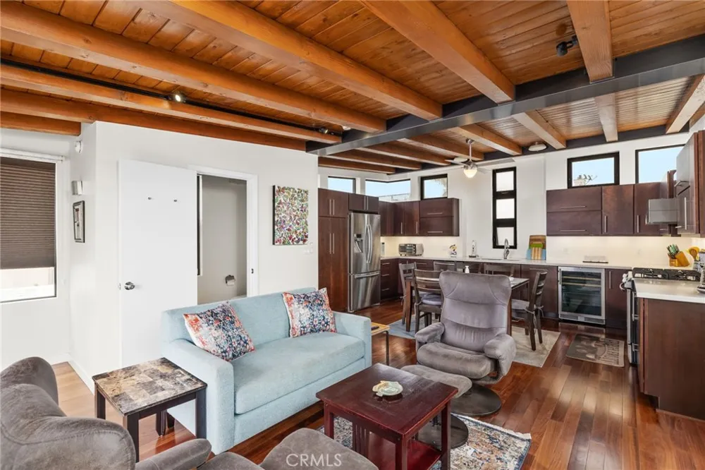 925 Monterey Hermosa Beach, CA 90254