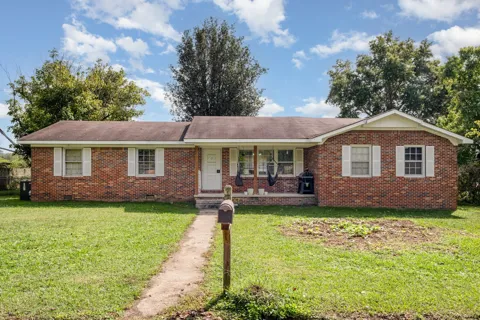125 Morton Dr