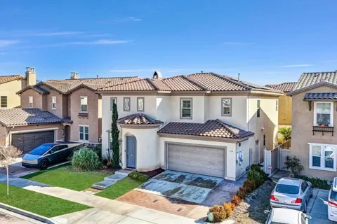 1334 Pyramid Peak St
