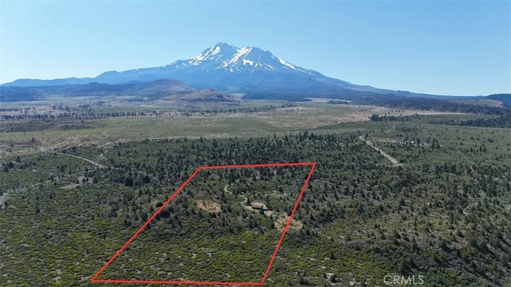 7021 Quarry Rd Weed, CA 96094