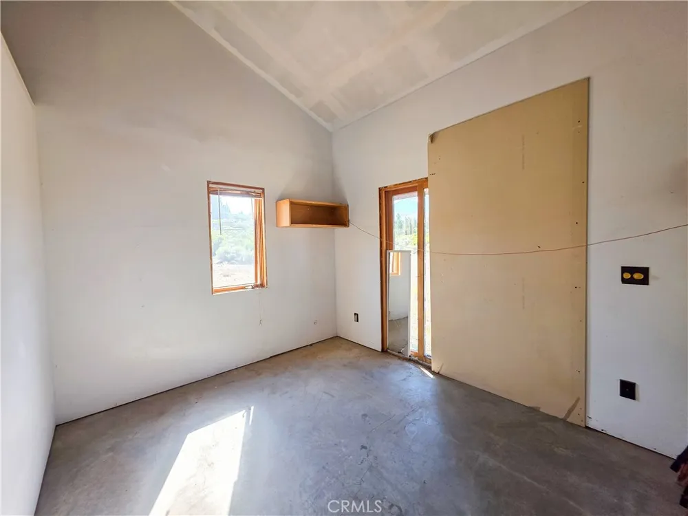 7021 Quarry Rd Weed, CA 96094