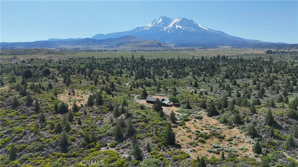 7021 Quarry Rd Weed, CA 96094