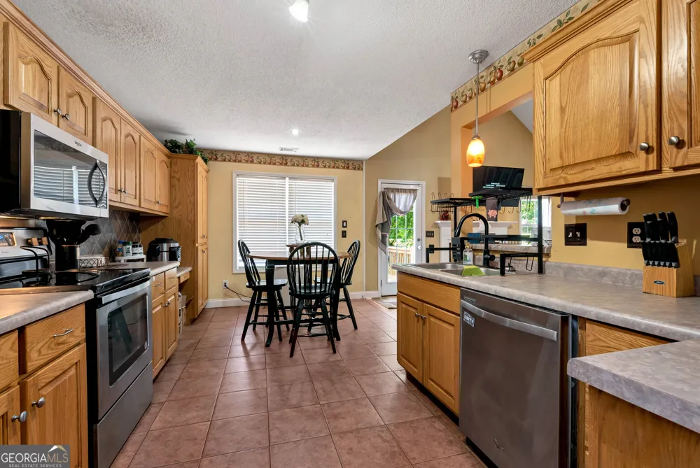 110 Dunbar PL Winterville, GA 30683